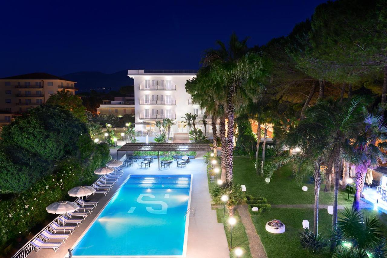 Hotel Sogaris Paestum Exterior foto