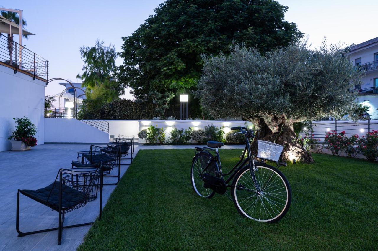 Hotel Sogaris Paestum Exterior foto